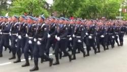 9 мая в Севастополе: «Бессмертный полк» и парад техники (видео)